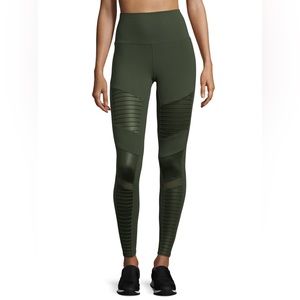 Dark Green Alo Yoga Motto leggings. Very good gently used condition. large